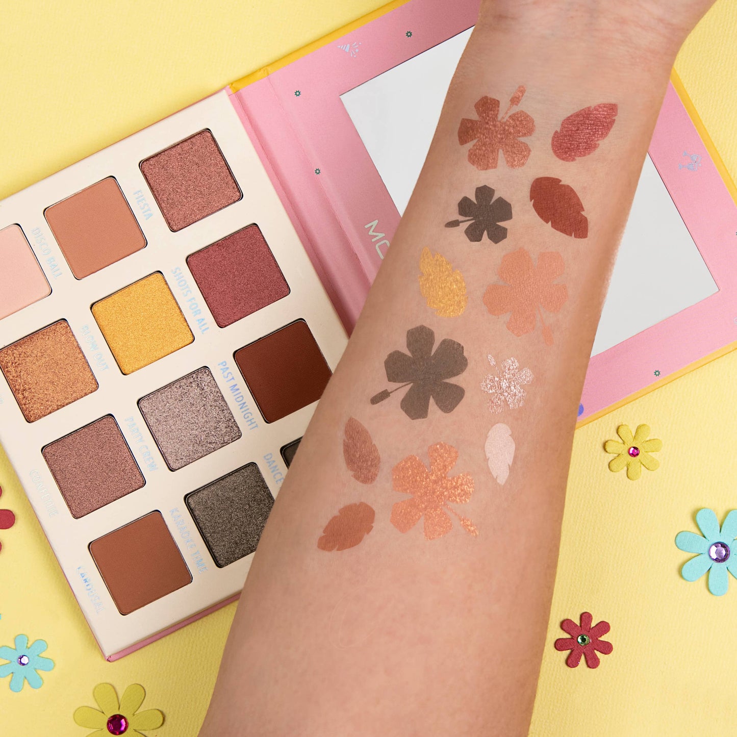 MOIRA COSMETICS - Weekend Vibes Shadow Palette - 003 About Last Night