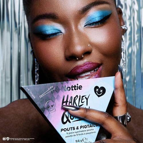 LOTTIE LONDON - Mad Love Eyeshadow Palette - Pouts & Pigtails