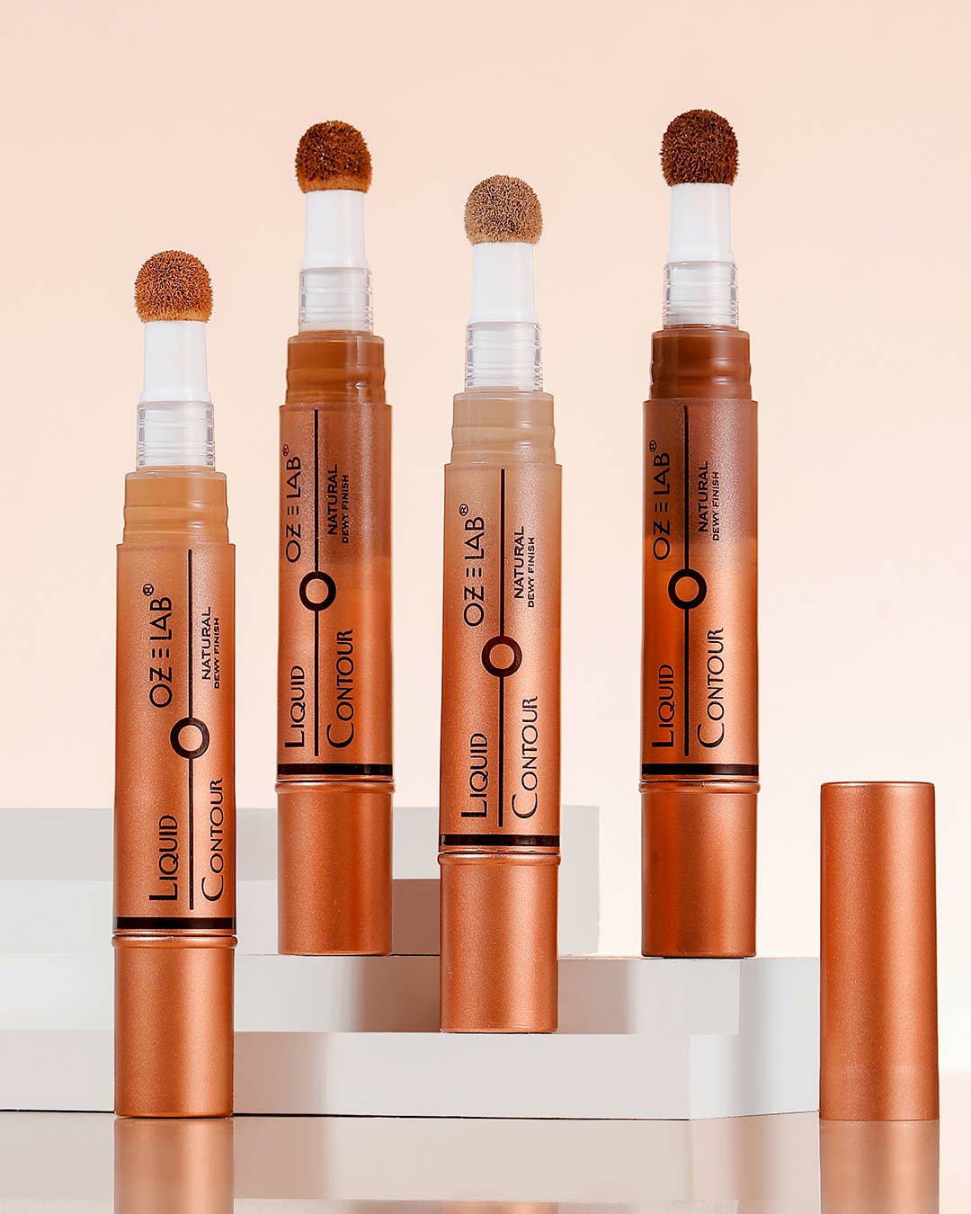 OZ LAB BEAUTY - Calypso Glow Wand - Liquid Contour